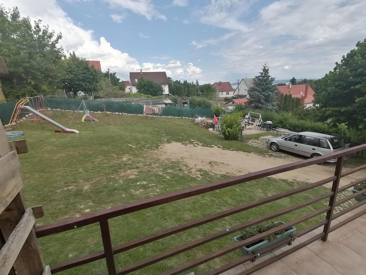 Kekturas-Tora Nyilo Badacsonyi Privat Berlemeny Apartment Badacsonytomaj Exterior photo