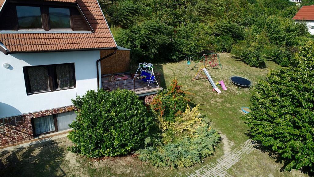 Kekturas-Tora Nyilo Badacsonyi Privat Berlemeny Apartment Badacsonytomaj Exterior photo